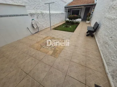 Casa com 3 Quartos à venda, 136m² no Vila São José, Taubaté