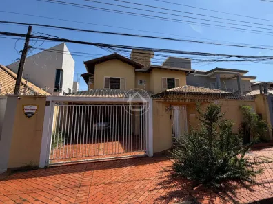 Sobrado com 5 Quartos à venda, 307m² no Vila Miguel Couto, Campo Grande