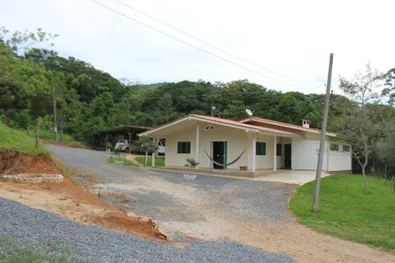 Fazenda/Sítio com 3 Quartos à venda, 410m² no Oliveira, Tijucas