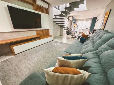 Casa com 3 Quartos à venda, 150m² no Campeche, Florianópolis
