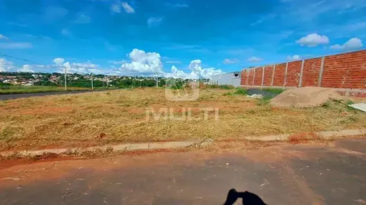 Lote/Terreno com 1 Quarto à venda, 250m² no Aclimação, Uberlândia