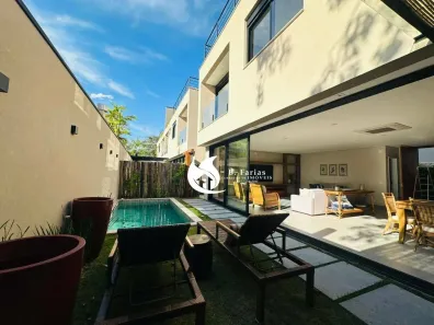 Casa de Condomínio com 4 Quartos para venda ou aluguel, 220m² no Bairro de Juquehy, São Sebastião