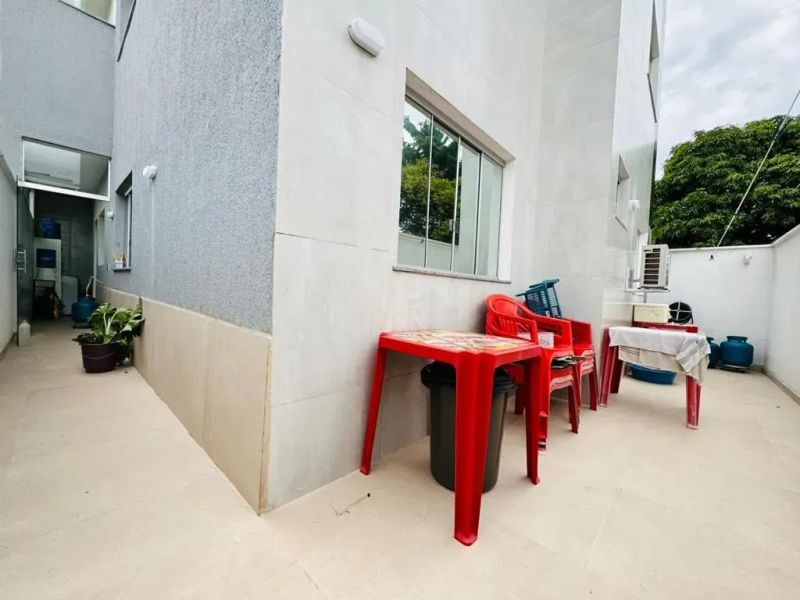 Apartamento com 3 quartos — Copacabana, Belo Horizonte