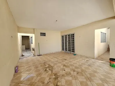 Casa com 3 Quartos à venda, 200m² no Arapoanga, Brasília
