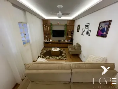 Casa com 3 Quartos à venda, 180m² no Jardim Lago Norte, Londrina