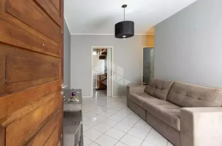 Apartamento com 2 Quartos para alugar, 55m² no Camaquã, Porto Alegre