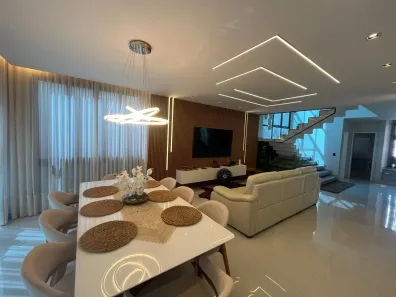Casa de Condomínio com 4 Quartos para alugar, 250m² no Nova São Pedro, São Pedro da Aldeia