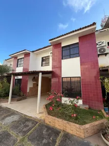 Casa de Condomínio com 3 Quartos à venda, 80m² no Atalaia, Aracaju