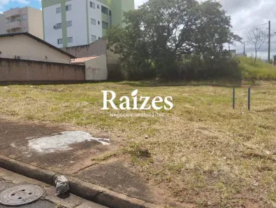 Lote/Terreno à venda, 257m² no Bosque dos Buritis, Uberlândia