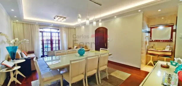 Sobrado com 4 Quartos à venda, 268m² no Vila Paulicéia, São Paulo