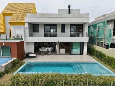 Casa de Condomínio com 4 Quartos à venda, 357m² no , Capão da Canoa