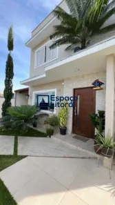 Sobrado com 3 Quartos à venda, 200m² no Jardim das Gaivotas, Caraguatatuba