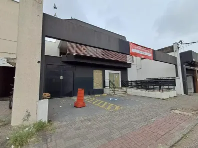 Prédio Comercial com 6 Quartos para alugar, 800m² no Vila Jacuí, São Paulo