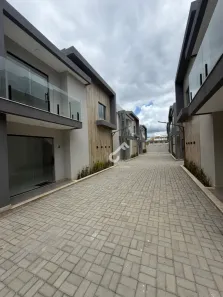 Casa de Condomínio com 4 Quartos à venda, 200m² no Ipitanga, Lauro de Freitas