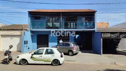 Apartamento com 2 Quartos para alugar, 80m² no Santa Luzia, Uberlândia