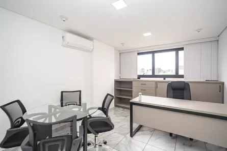 Sala Comercial para alugar, 26m² no Centro, Curitiba