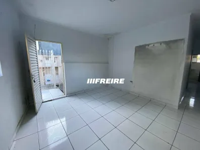 Casa com 1 Quarto para alugar, 30m² no Vila Palmares, Santo André