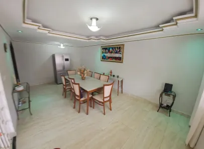 Sobrado com 3 Quartos à venda, 320m² no Ceilândia Norte, Brasília