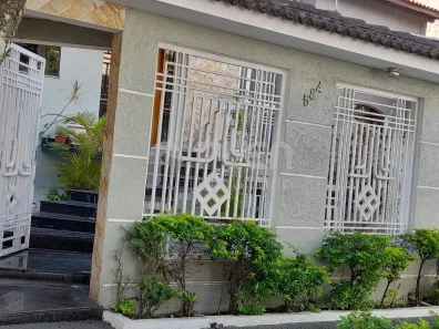 Sobrado com 4 Quartos à venda, 450m² no Jardim Guapira, São Paulo