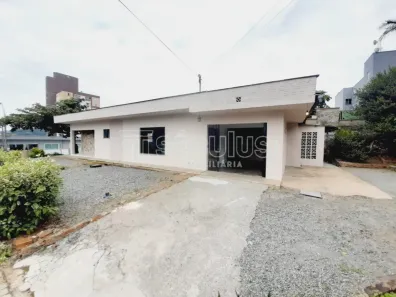 Casa com 4 Quartos para alugar, 120m² no Vila Lenzi, Jaraguá do Sul