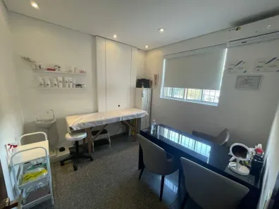 Sala Comercial para alugar, 8m² no Jardim das Acácias, São Paulo