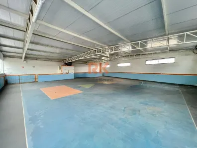 Ponto Comercial para alugar, 250m² no Cândida Ferreira, Contagem
