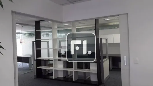 Sala Comercial à venda, 200m² no Vila Olímpia, São Paulo