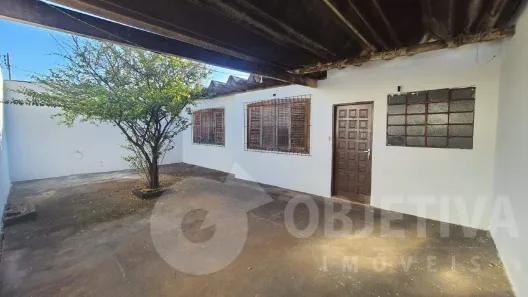 Casa com 2 Quartos à venda, 72m² no Cidade Jardim, Uberlândia