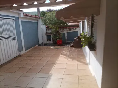Casa com 3 Quartos à venda, 233m² no Vila Melhado, Araraquara