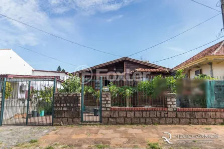 Casa com 2 Quartos à venda, 70m² no Jardim São Pedro, Porto Alegre