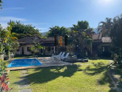 Casa de Condomínio com 3 Quartos à venda, 80m² no Penedo, Itatiaia