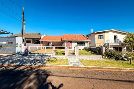 Casa com 3 Quartos à venda, 220m² no Menino Deus, Pato Branco