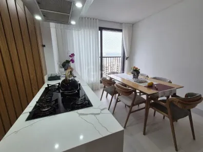 Apartamento com 2 Quartos à venda, 79m² no Canto, Florianópolis