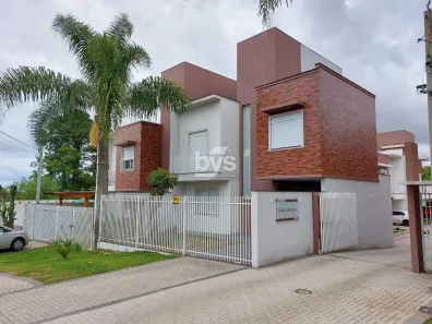 Sobrado com 3 Quartos à venda, 168m² no Campo Comprido, Curitiba
