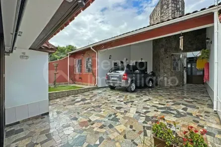Casa com 3 Quartos à venda, 210m² no Jardim Marcia, Peruíbe