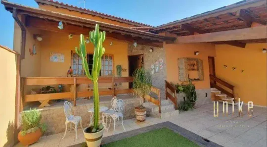 Casa com 3 Quartos à venda, 180m² no Jardim Maria Cândida, Caçapava