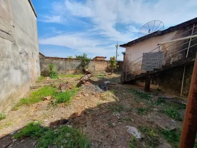 Casa com 2 Quartos à venda, 360m² no Barreiro, Belo Horizonte