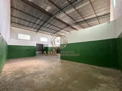 Galpão/Depósito/Armazém com 2 Quartos para alugar, 700m² no Vila Cândida, São José dos Campos