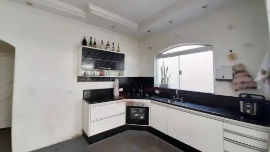 Casa com 4 Quartos à venda, 300m² no São Manoel, Americana