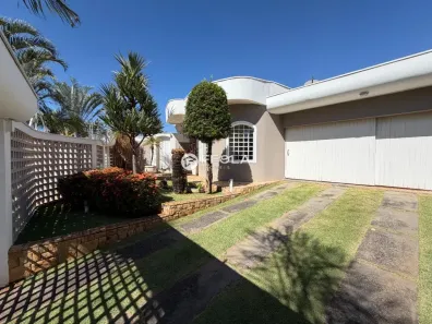Casa com 3 Quartos à venda, 256m² no Jardim Ipiranga, Americana