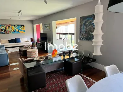 Apartamento com 3 Quartos para alugar, 160m² no Jardim Morumbi, São Paulo