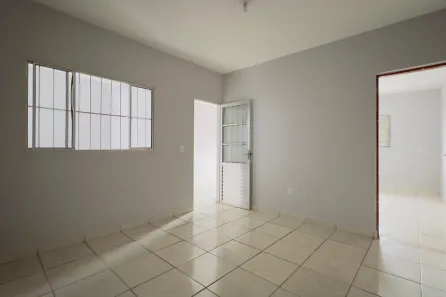 Casa com 2 Quartos para alugar, 250m² no Centro, Guarulhos