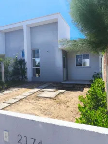 Casa com 2 Quartos para alugar, 58m² no , Aquiraz