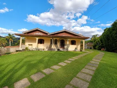 Casa com 3 Quartos à venda, 203m² no Loteamento Jardim Parque das Palmeiras, Serra Negra
