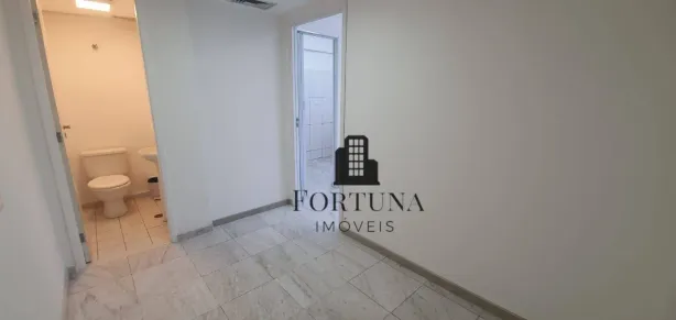 Sala Comercial para alugar, 30m² no Liberdade, São Paulo