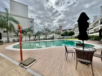 Apartamento com 2 Quartos à venda, 87m² no Jurerê, Florianópolis