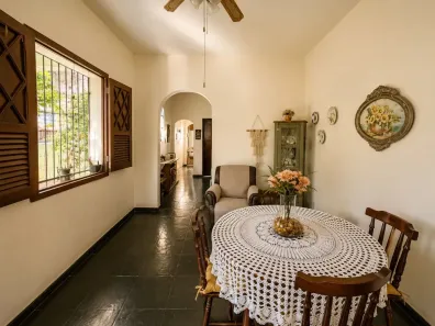 Casa com 3 Quartos à venda, 137m² no Santa Rosa, Niterói