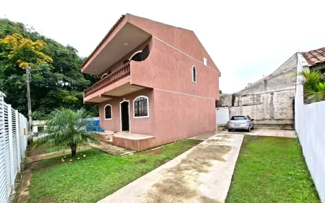 Sobrado com 4 Quartos à venda, 159m² no Xaxim, Curitiba