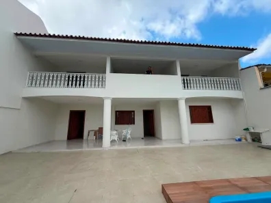 Sobrado com 4 Quartos para alugar, 200m² no Vinhais, São Luís