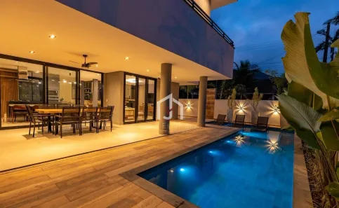 Casa de Condomínio com 5 Quartos à venda, 330m² no Lagoinha, Ubatuba